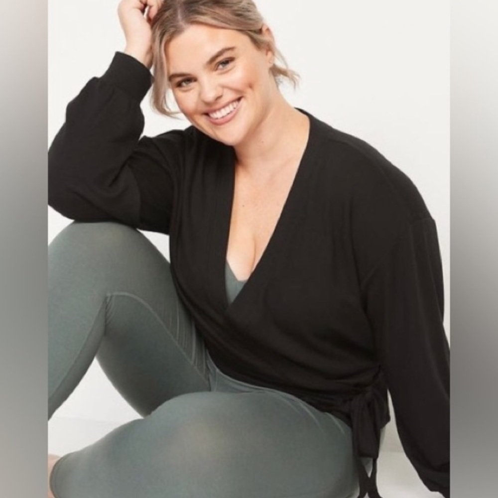 NWT! Old Navy Women's Active Black Tie Wrap Cardigan Sweater Athleisure 🏠